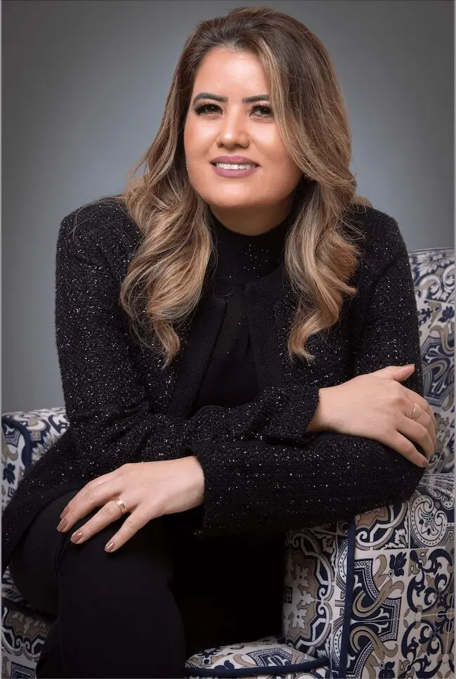 Elaine Asato lança seu livro "é possível ir além" Elaine Asato lança seu livro "é possível ir além"